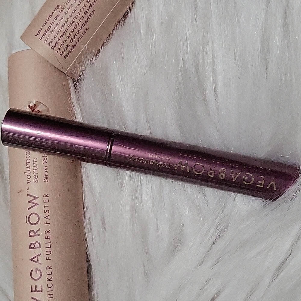 Vegabrow Volumizing Serum - Picture 2 of 6